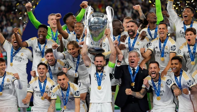 Real chưa từ bỏ tham vọng Super League