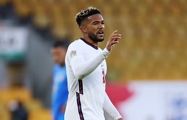 Reece James: “Liverpool cầm bóng 95% và anh ấy phòng ngự ít hơn tôi phải làm”