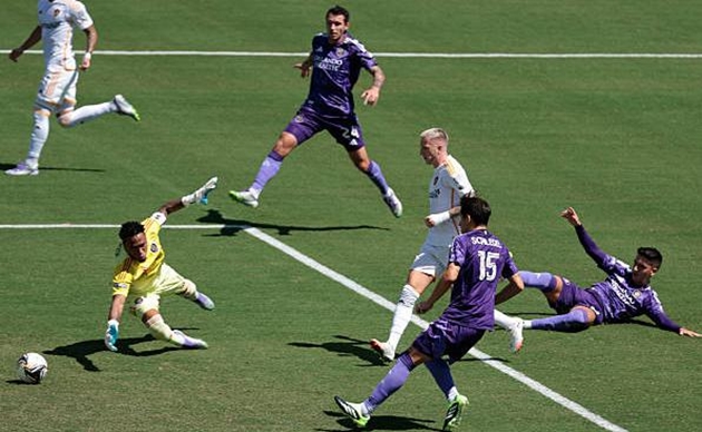 Reus lập công, LA Galaxy giành hạng 3 Leagues Cup