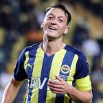 Rõ tương lai Ozil sau khi bị loại khỏi đội một