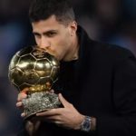 Rodri gây bất ngờ khi gạch tên đồng đội ở Quả Bóng Vàng 2025