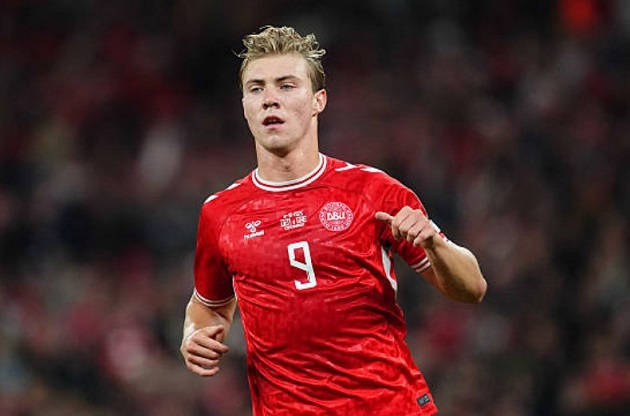 Rời Man Utd, Rasmus Hojlund duy trì hiệu suất ghi bàn ấn tượng