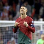 Ronaldo chấp nhận ‘thách thức’ ghi 1000 bàn thắng