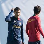 Ronaldo vô hại, Bồ Đào Nha bị loại trong gang tấc