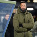 Ruud van Nistelrooy viết tâm thư sau khi bất ngờ từ chức