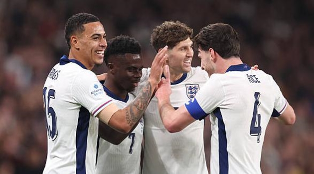 Saka lập siêu phẩm, tuyển Anh thắng dễ xứ Wales