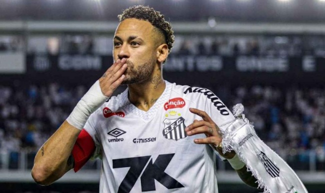 Santos sắp gia hạn hợp đồng với Neymar, kế hoạch hướng tới World Cup 2026