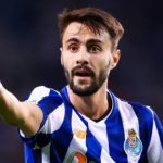 Sao Arsenal bị gạt tên khỏi danh sách đăng ký thi đấu