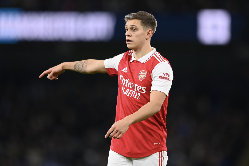 Sao Arsenal rời đội tuyển vì chấn thương