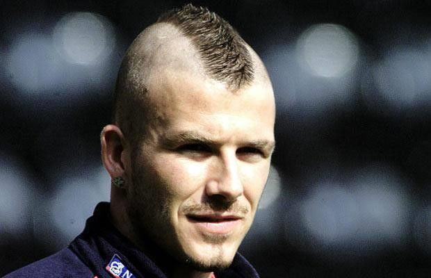 Sir Alex bắt David Beckham cạo đầu vì không vừa mắt