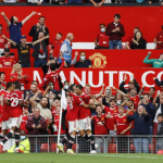 Sự trái ngược của Ronaldo và Messi