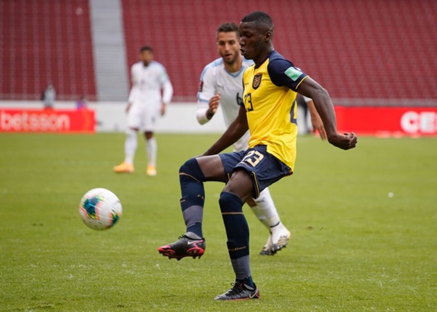 ‘Tất tần tật’ về Moises Caicedo – ‘máy quét’ mới nổi khiến châu Âu điêu đứng