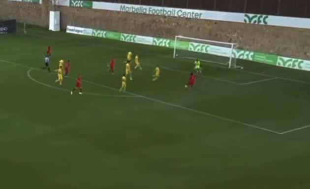 Thần đồng Hale End ghi bàn chỉ sau 1 phút bóng lăn