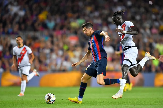 Thực tế khắc nghiệt đối với Lewandowski và Haaland