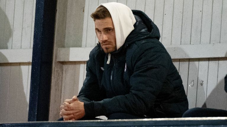 Thuê kẻ hiếp dâm, CLB mất luôn đội nữ