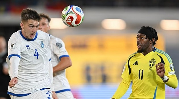 Thụy Điển thua Kosovo, Elanga chỉ trích chiến thuật đội tuyển