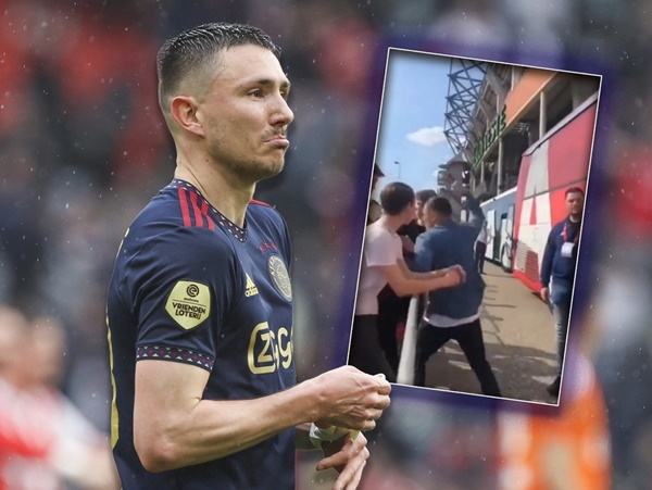 Tiền đạo Ajax đấm vào mặt CĐV đối thủ