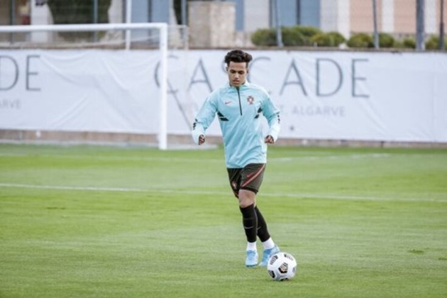 Tiền vệ Liverpool từ chối khoác áo tuyển Bồ Đào Nha