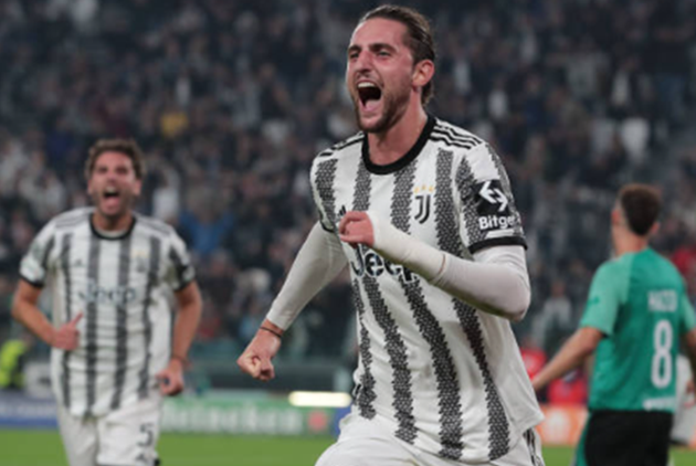 Tiền vệ trả giá vì đòi M.U lương cao do đá ở Europa League