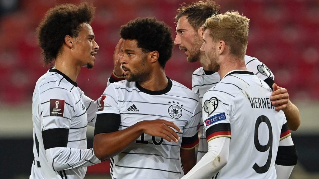 Tuyển Đức thăng hoa, thắng hủy diệt hiện tượng EURO 2016