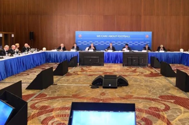 UEFA và quyết định gây chấn động bóng đá thế giới