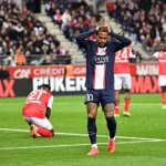 Van Basten ‘hủy diệt’ Neymar