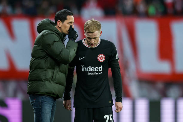 Van de Beek gây thất vọng lớn