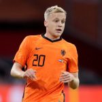 Van de Beek tiếp tục bị Van Gaal ngó lơ