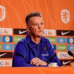 Van Gaal ung thư, Hà Lan xác định được người thay thế