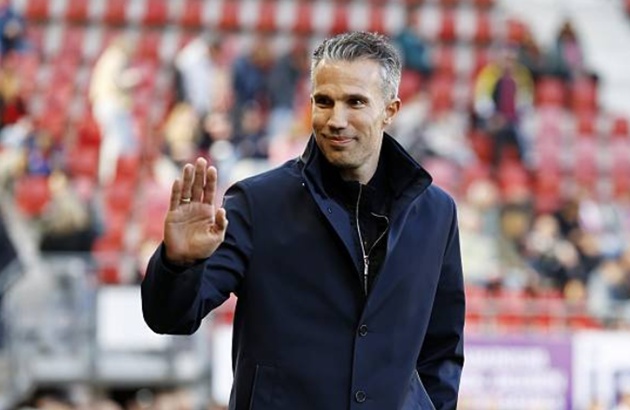 Van Persie thắng trận thứ 4 liên tiếp cùng Feyenoord, áp sát suất dự vòng bảng Champions League