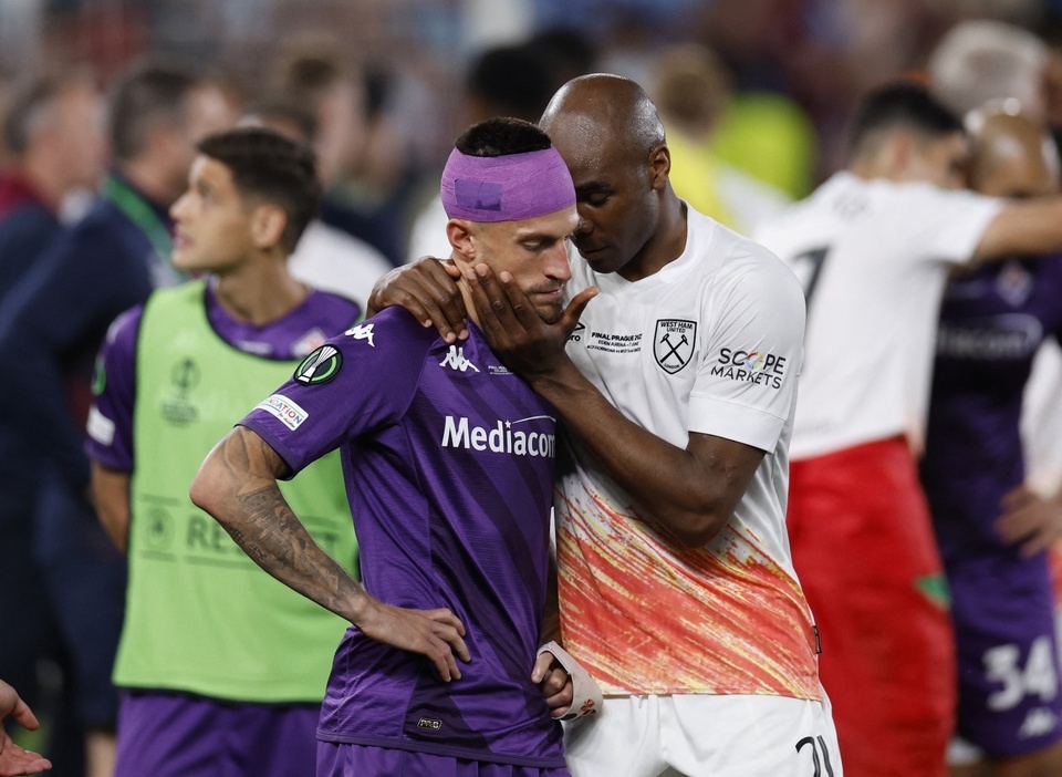 Cầu thủ Fiorentina trở nên quẫn trí sau khi thua West Ham