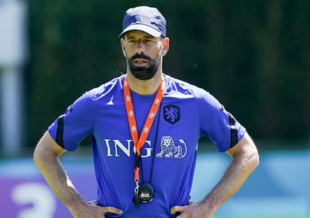 Cựu sao Man United sắp làm HLV trưởng PSV