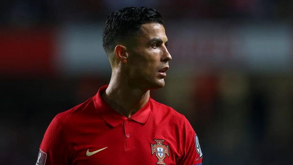 Fernandes: ‘Chỉ trích Ronaldo là không hiểu về bóng đá’