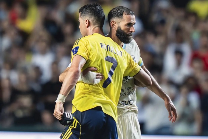 Ronaldo “nổi loạn”: Khi tiền không mua được danh hiệu ở Al-Nassr