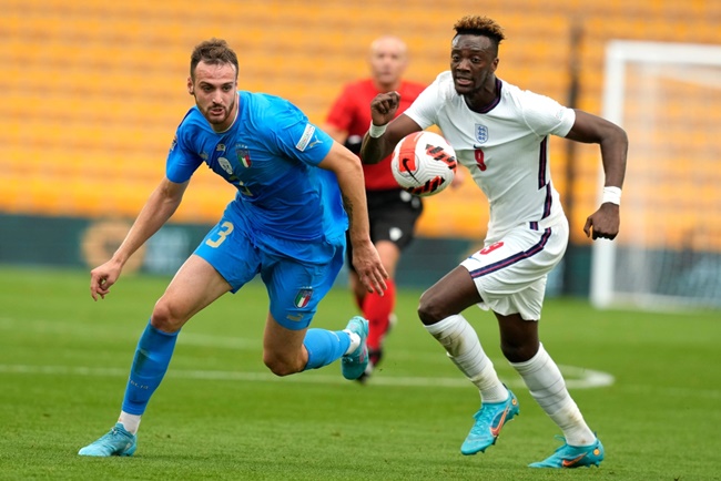 Từ phụ hồ thành người ‘bắt chết’ Kane và Abraham