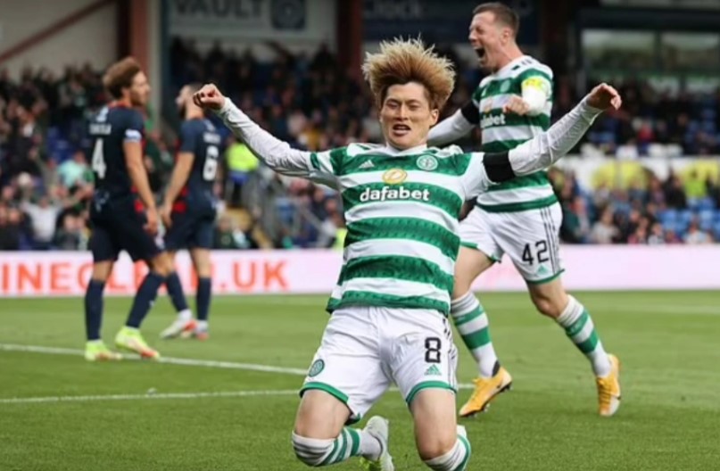 Tuyển thủ Nhật Bản tỏa sáng ở Scotland